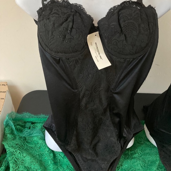 Wonderline 4 way push up strapless 32 B Black lace  underwire body shaper suit - Picture 2 of 8